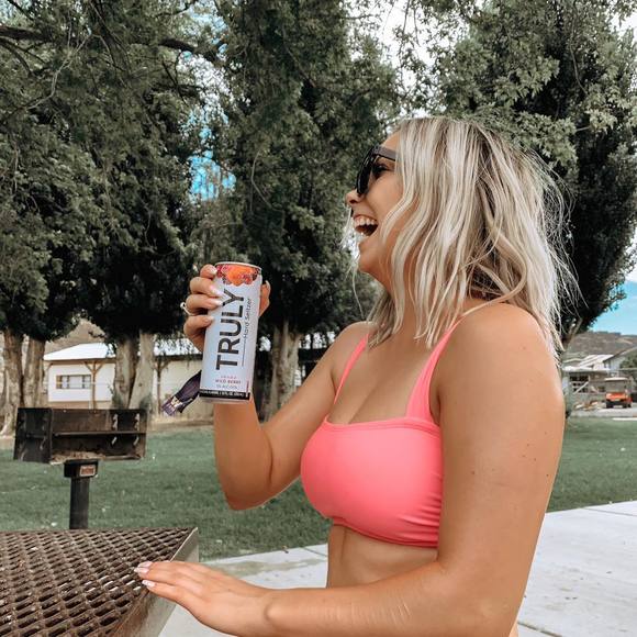 Meet your Posher, Lela - Picture 1 of 1